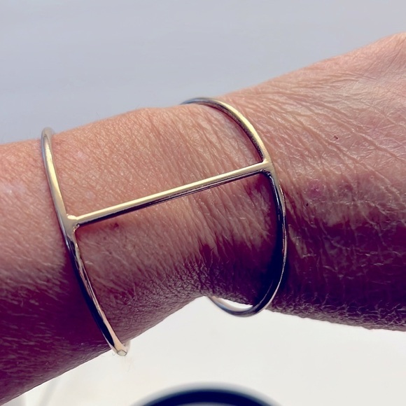 Emerald DUV Joshua Tree Cage Cuff Bracelet - Picture 2 of 5